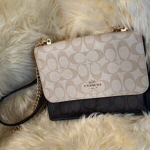 Klare Crossbody in Blocked Signature Canvas